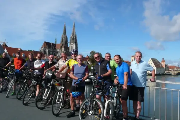 2012-tour19-0021D1C850D-2BC1-7E8E-C2EC-1B7DC5C92FD2.webp