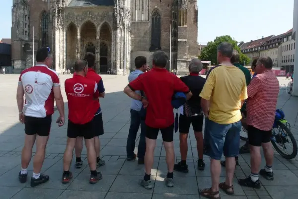 2012-tour19-010BA60B80F-AA5A-2F4E-7490-5A7BF36F0186.webp