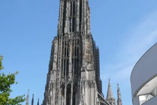2012-tour19-019F8767FD1-5B7F-3485-0D71-4102882A7D8C.webp