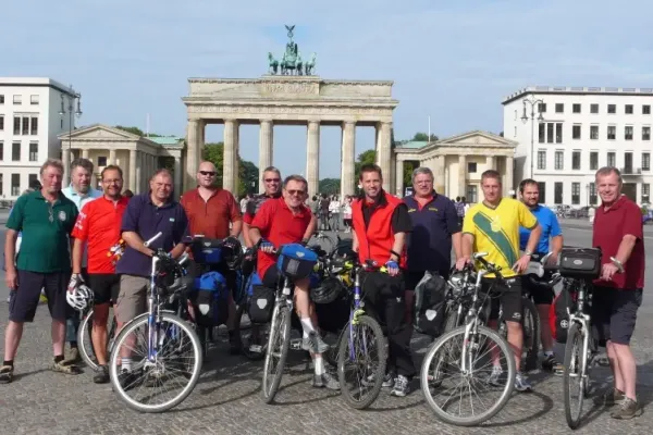 2009-tour16-0029F4C5F13-B889-8576-9C35-A89FDB82F278.webp