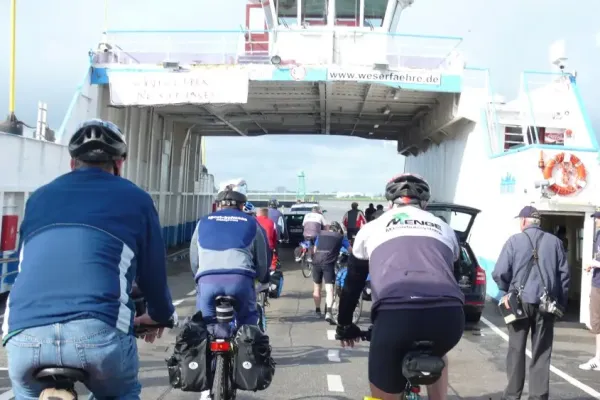 2008-tour15-01774482846-BABD-F7F6-A090-FAAB2F7D208B.webp