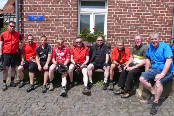 2012-eroeffnungstour-003C6373E10-E02D-47DC-E34E-7A0FB219E02C.webp