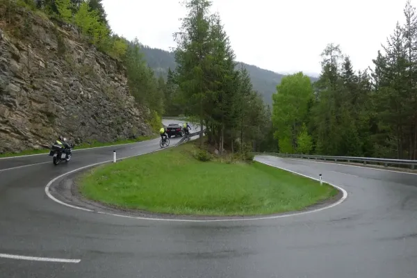 2015-alpenx1-081F5252510-A3B1-859C-5ADC-9C5305292593.webp