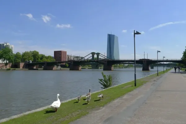 2017-eroeffnungstour-01159139812-DA7F-0D47-9AB9-07DF684299C1.webp