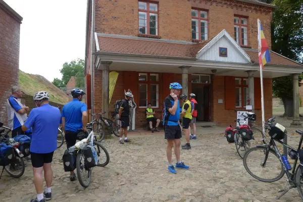 2018-tour25-085DCCB5F4C-4FD0-1CA6-2041-1AC1FD455D1D.webp