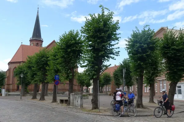 2018-tour25-09523CA0DE1-AB4F-A286-0E4C-AE649B1C4A2C.webp