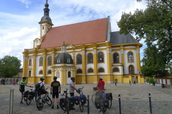 2020-tour28-3021519D08E-06B7-3C0C-7980-E5CC291F5388.webp