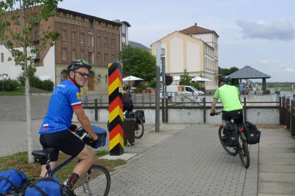 2020-tour28-35730446281-FB1F-A443-07A1-EF8FDBCFEDC7.webp