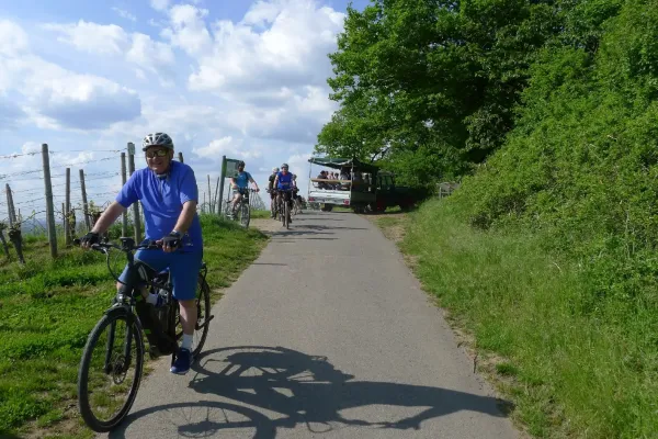 2022-eroeffnungstour-060762CEFA4-F29E-7998-FE87-5988E78CE159.webp