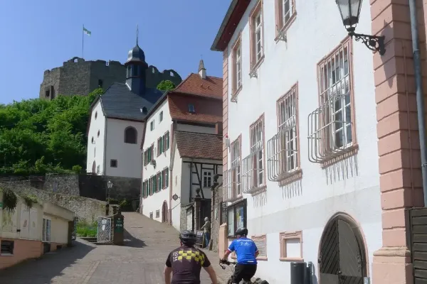2022-eroeffnungstour-1169490B685-673B-1068-66AE-FEDC7DC7D2E1.webp