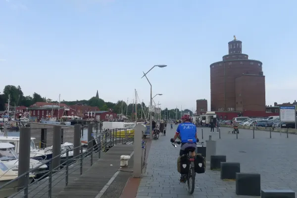 2022-tour29-0739F406ACF-8B82-5C53-0DC6-69187A9C1223.webp