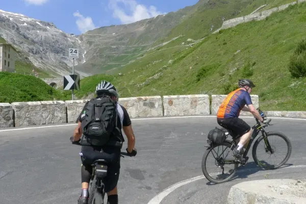 2015-alpenx1-04090F12BBF-2C18-06FC-8D25-9FA6B2870431.webp