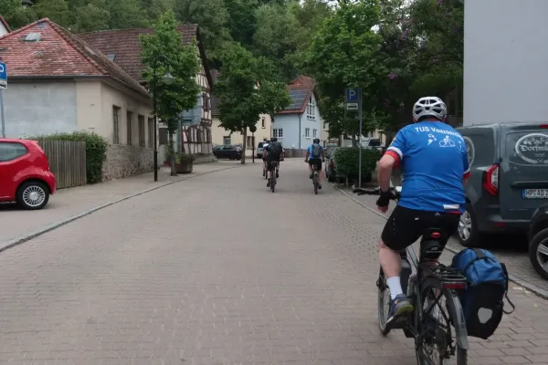 2025-eroeffungstour-01798F23907-0A08-7F1B-CE12-6A3304E32616.webp