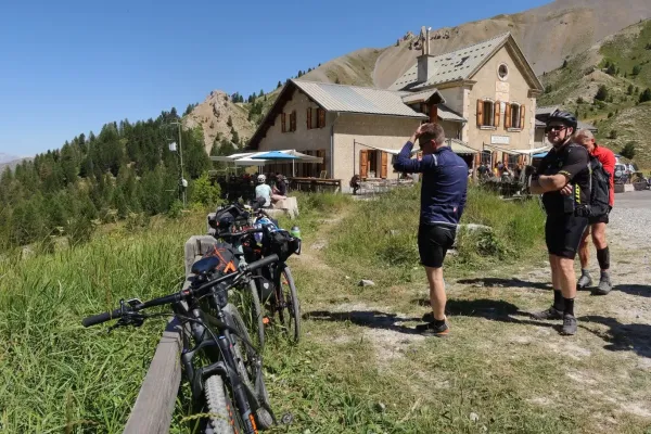 2023-alpenx9-19809267AF5-1C6E-EE89-4AED-29E28B5A1D68.webp