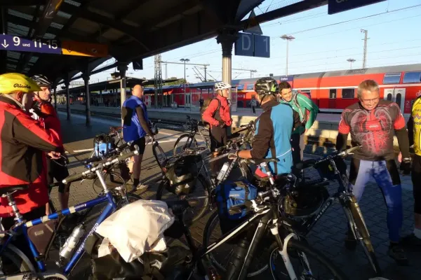 2015-tour22-002F46EE216-36C7-4C03-6A29-FEF51392B0C6.webp