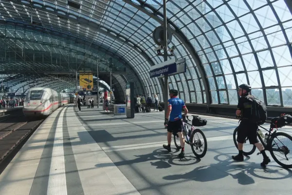 2025-tour32-012441A2980-486A-C6DC-6B2C-6546CE474823.webp