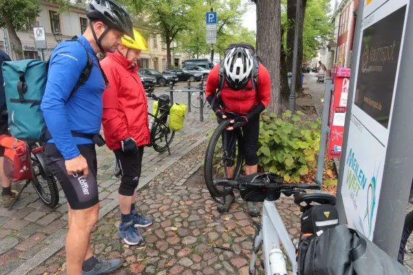 2025-tour32-129D469F3F1-E23B-F952-6828-0C299BBB8417.webp